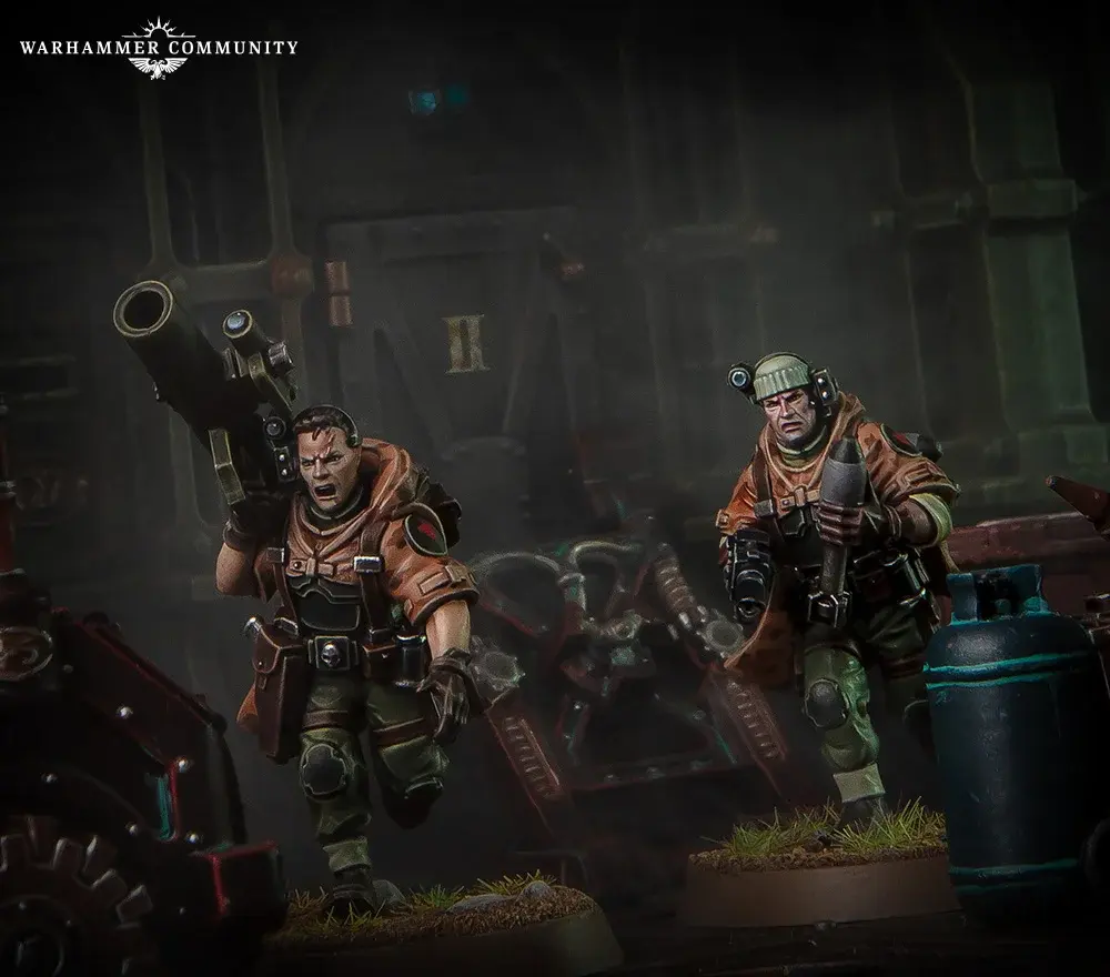 Heavy Gunner and Loader on terrain